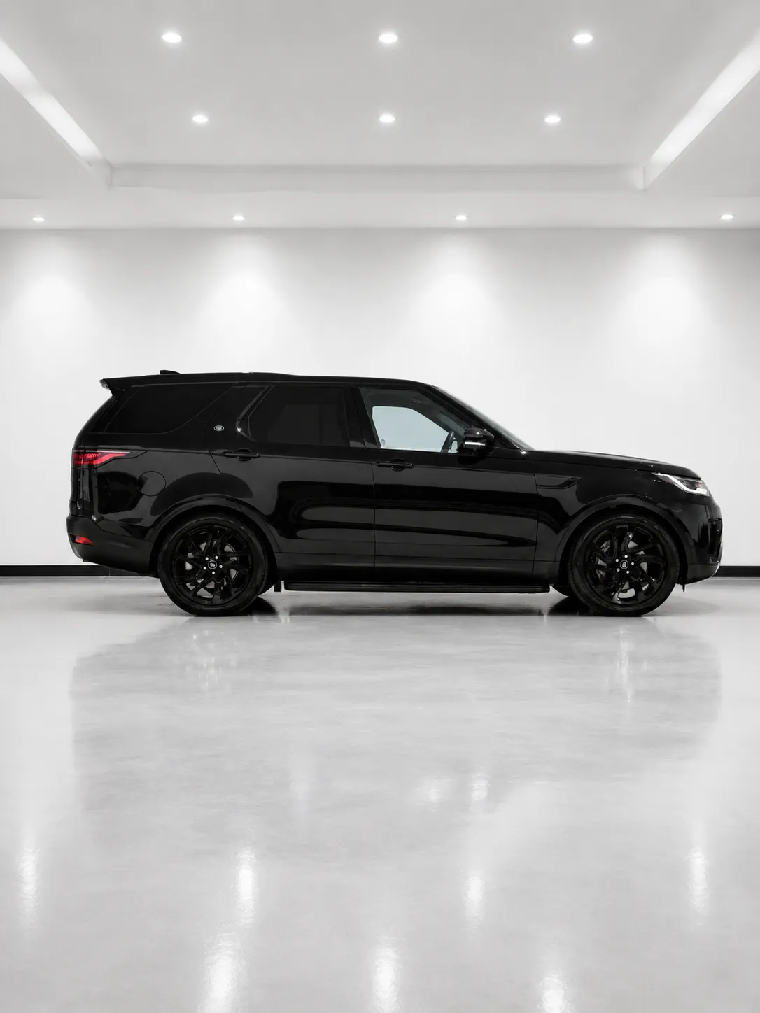 Complete Your Discovery 5 with Premium Accessories